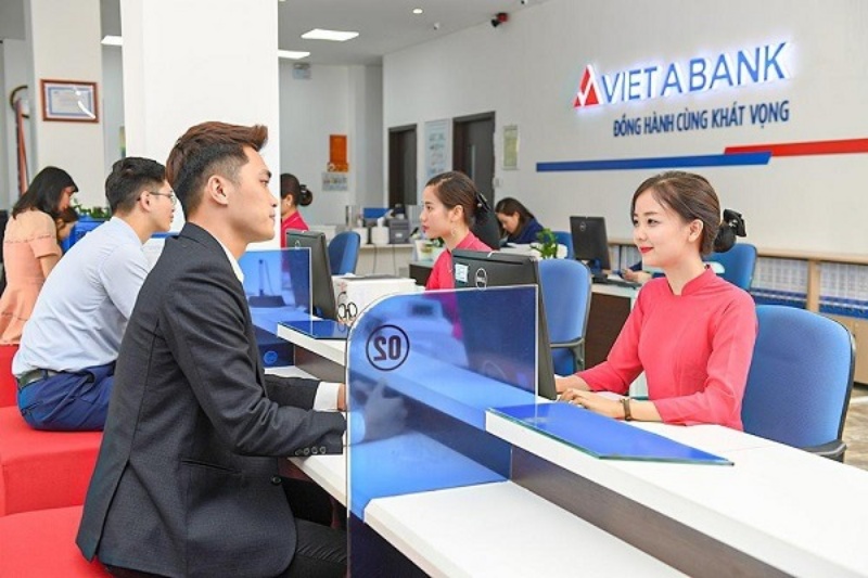Giờ làm việc ngân hàng Việt Á 