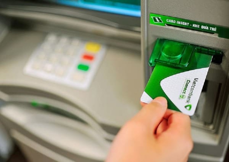 Hướng dẫn cách đổi mã PIN Vietcombank bằng máy ATM